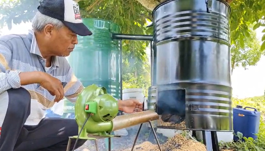 The first Liquid Smoke Machine in Nusa Penida